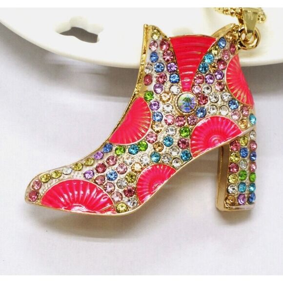 🌺 Betsey Johnson sparkling pink crystal ankle boot pendant necklace 🌺 - Picture 4 of 4